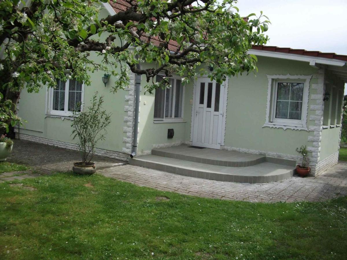 Holiday Home Balatonlelle/Balaton 19117 Екстер'єр фото