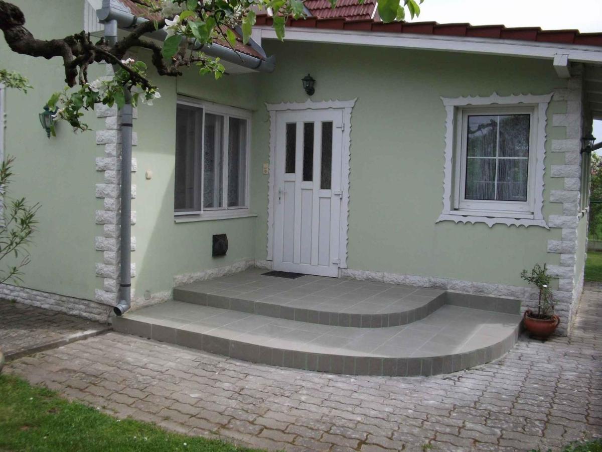 Holiday Home Balatonlelle/Balaton 19117 Екстер'єр фото